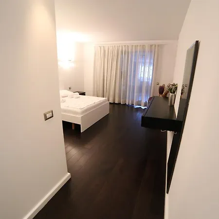 Big Ben Luxury Bllok Apartment